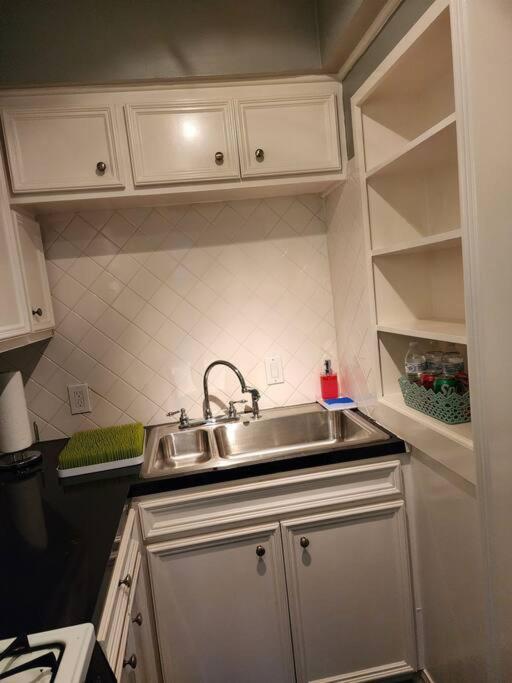Blue Shark *W7* @ Montrose 1Br Private King Loft Appartement Houston Buitenkant foto